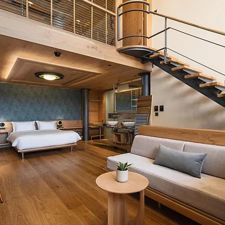 Elysia Boutique Hotel