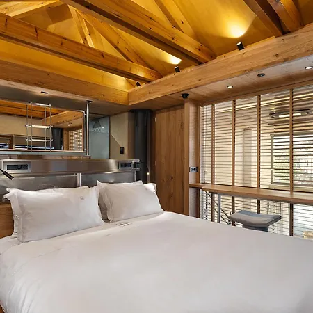 Elysia Boutique Hotel