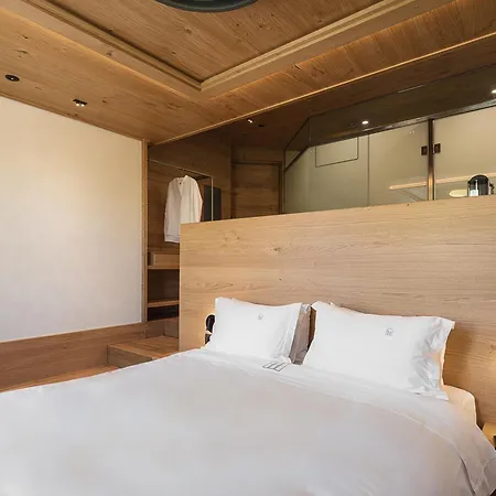 Elysia Boutique Hotel