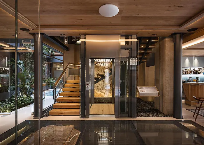 Elysia Boutique חאניה