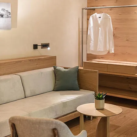 מלון Elysia Boutique 5*