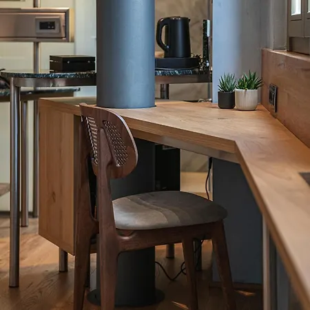 Elysia Boutique 하니아